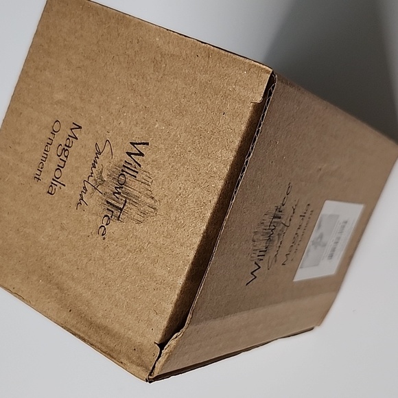 Willow Tree "Magnolia Ornament" - Picture 4 of 5